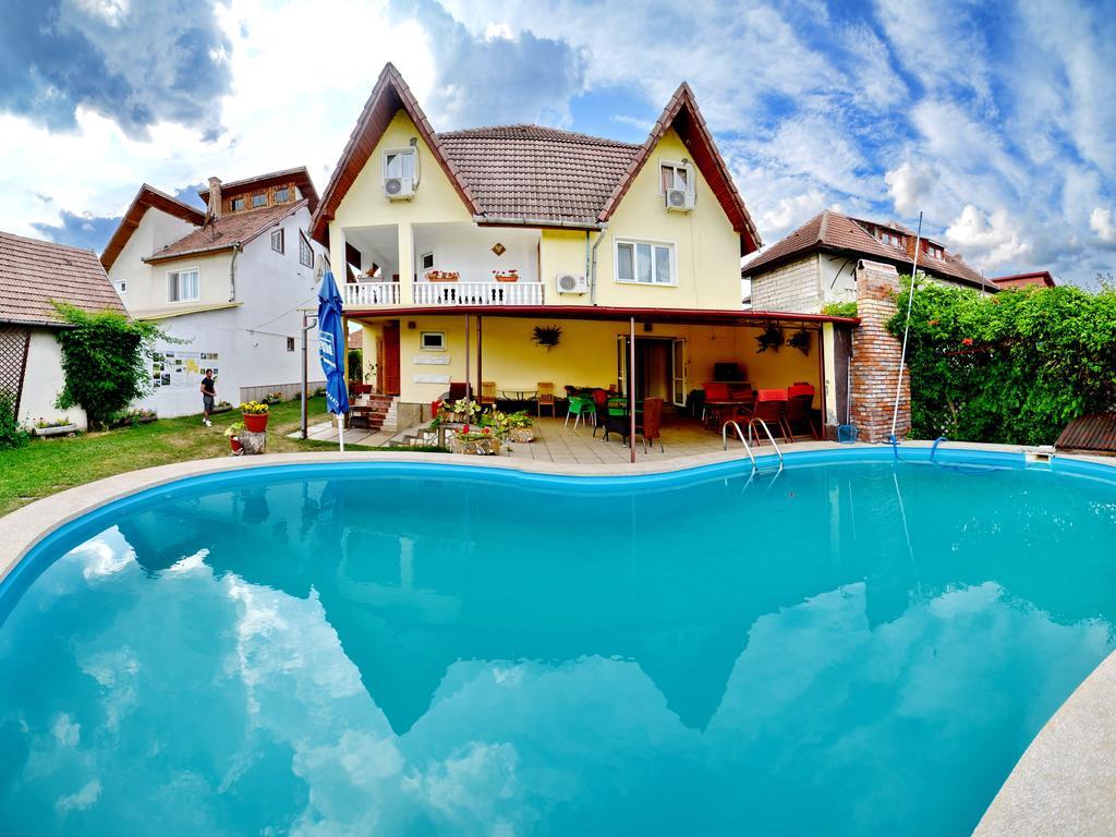 Pensiunea Vila Silva I Хацег Экстерьер фото
